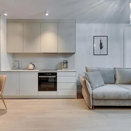 Scala By Blue Mandarin Apartment