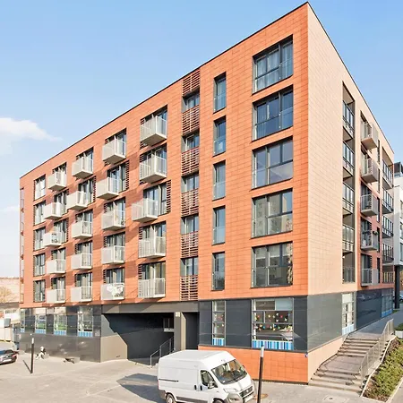 Scala By Blue Mandarin Apartment